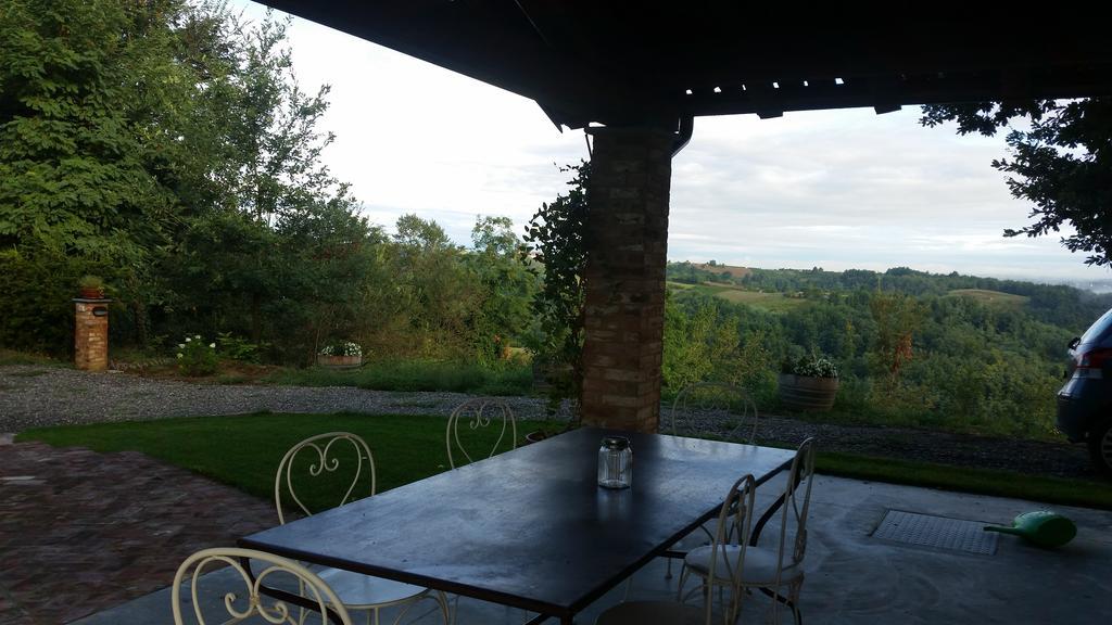 Cascina Rollone Villa Rocchetta Tanaro ภายนอก รูปภาพ