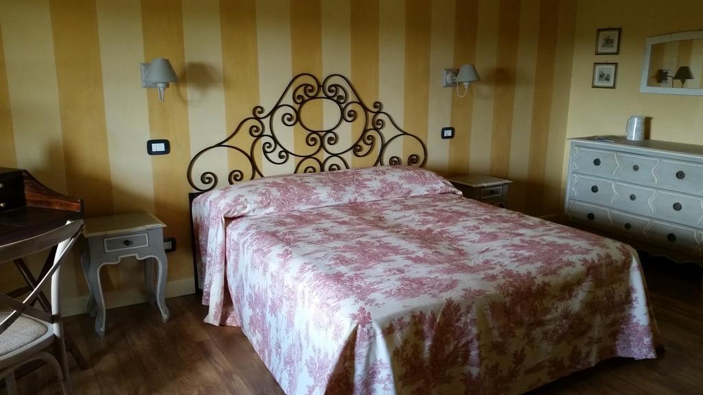 Cascina Rollone Villa Rocchetta Tanaro ภายนอก รูปภาพ